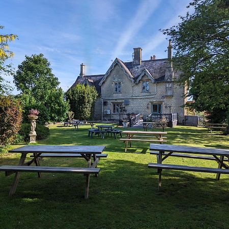 Hilmarton The Duke Hotel מראה חיצוני תמונה
