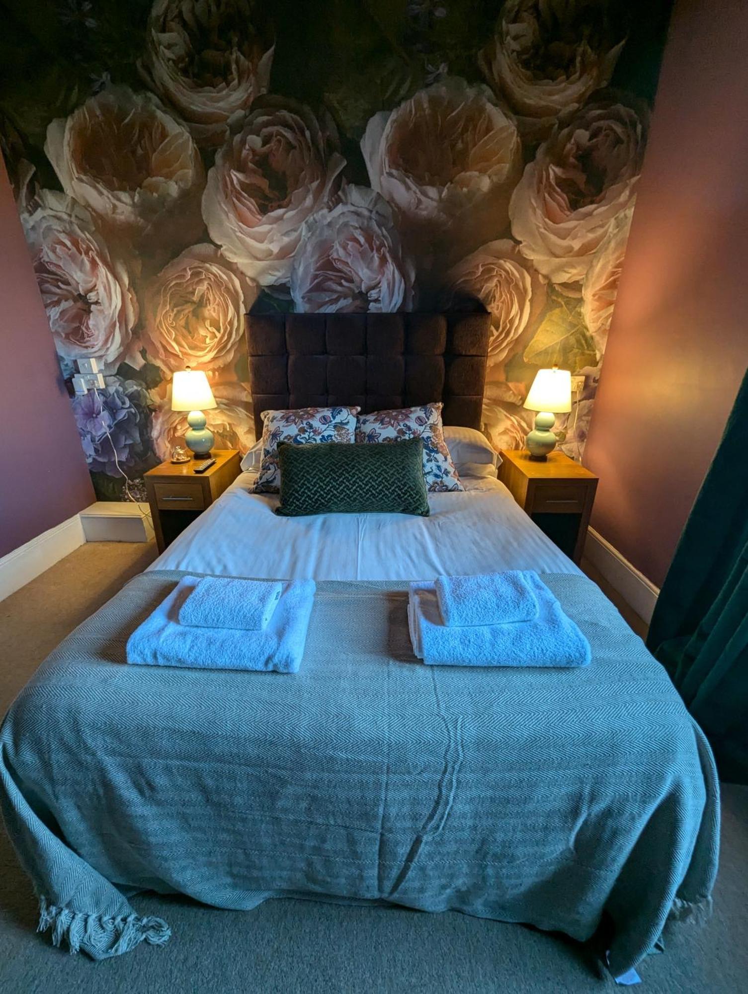 Hilmarton The Duke Hotel מראה חיצוני תמונה