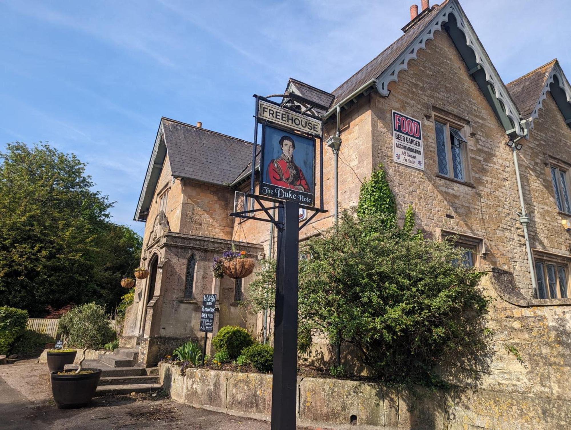 Hilmarton The Duke Hotel מראה חיצוני תמונה